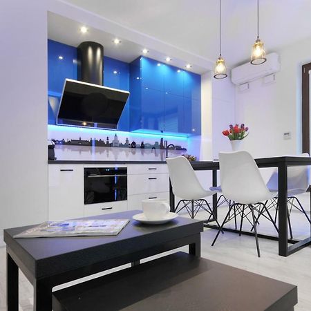Bulwary Wislane P&O Serviced Apartments With Ac Varsóvia Exterior foto