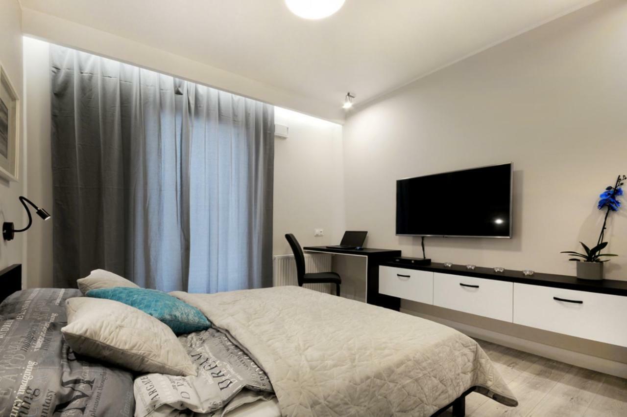 Bulwary Wislane P&O Serviced Apartments With Ac Varsóvia Exterior foto